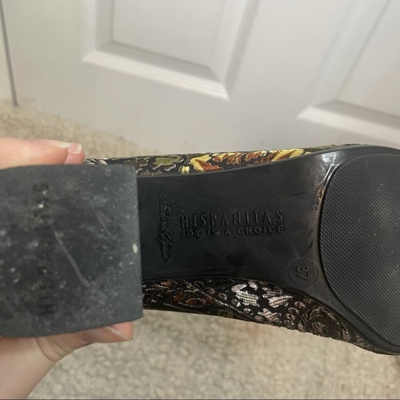 HISPANITAS Portia Floral Velvet Chunky Heeled Booties 6.5 EUC - Picture 9 of 10